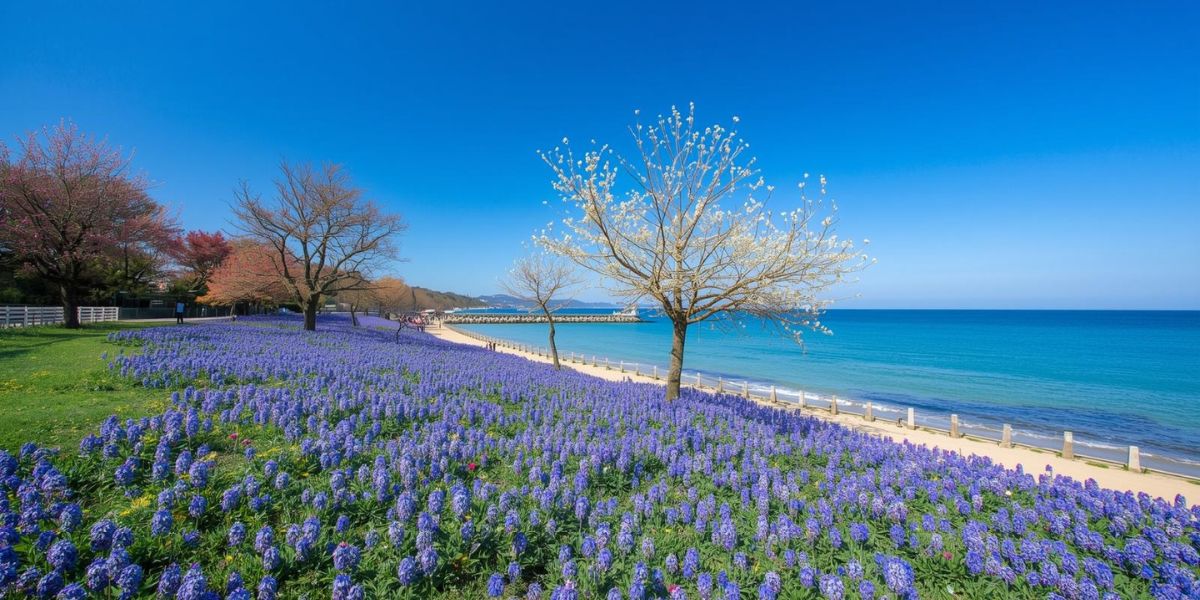 In which country can you find Hitachi Seaside Park, famous for its breathtaking displays of blue flowers