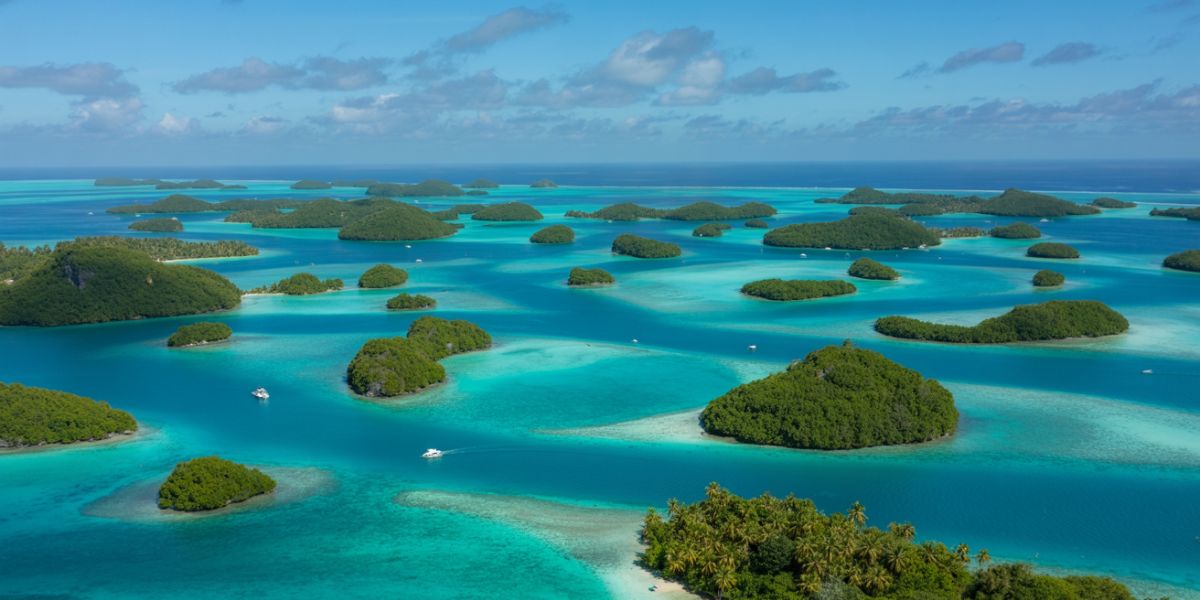 Picture a beach getaway amid hundreds of islands! What do you call a landform made up of a cluster of islands scattered across the water