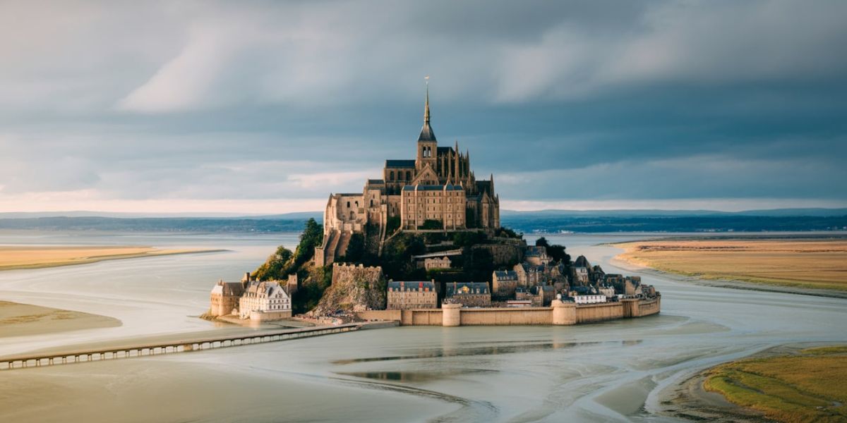 Question 1 Mont Saint-Michel is a medieval abbey perched on a rocky island. Which country is it located in