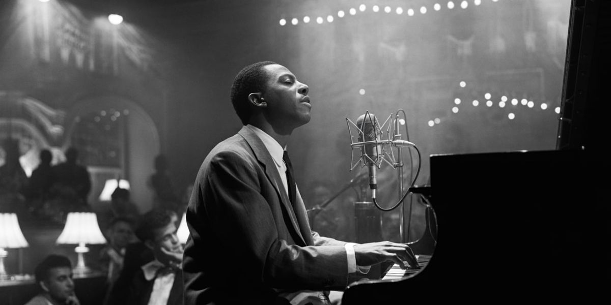 Which artist recorded the renowned jazz rendition of 'My Funny Valentine' that gained widespread popularity